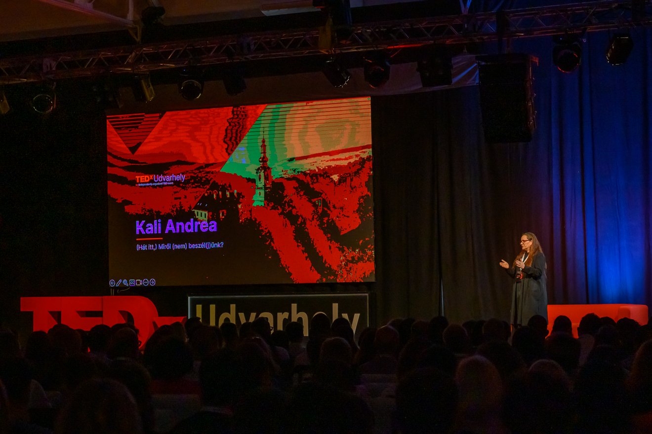 Kali Andrea &bullet;  Fotó: Lőrincz L. Lajos