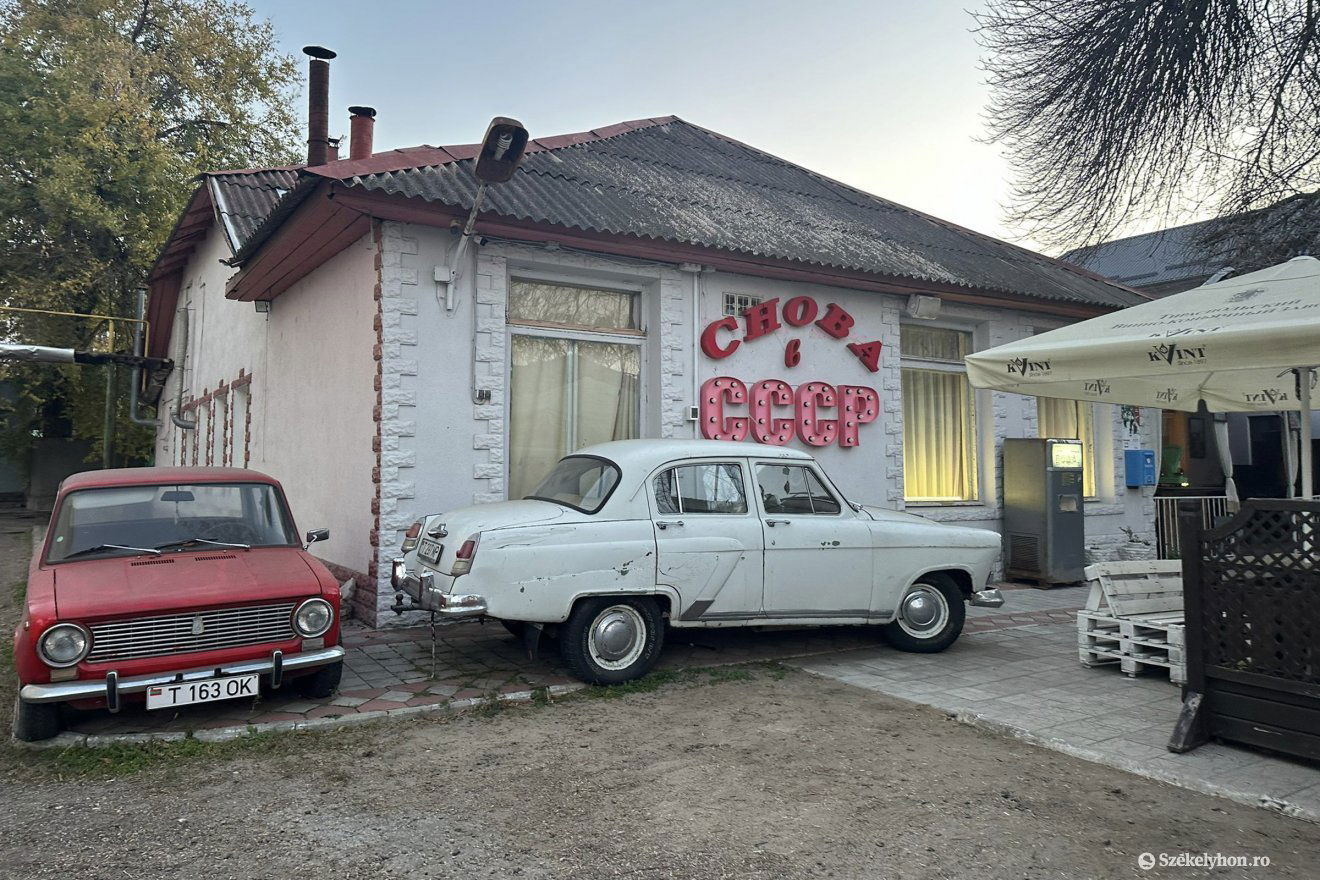 Szovjet stílusú étterem •  Fotó: Fülöp-Székely Botond