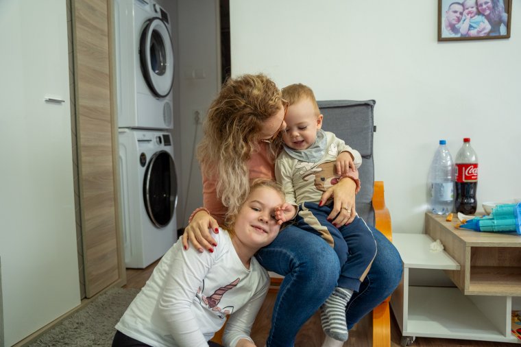 Ritka genetikai betegséggel küzd egy szentegyházi kisfiú