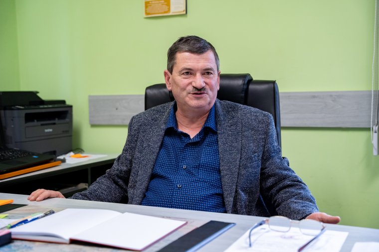 Polgármester, akinek százötven kilométernyi úthálózatra kell gondja legyen