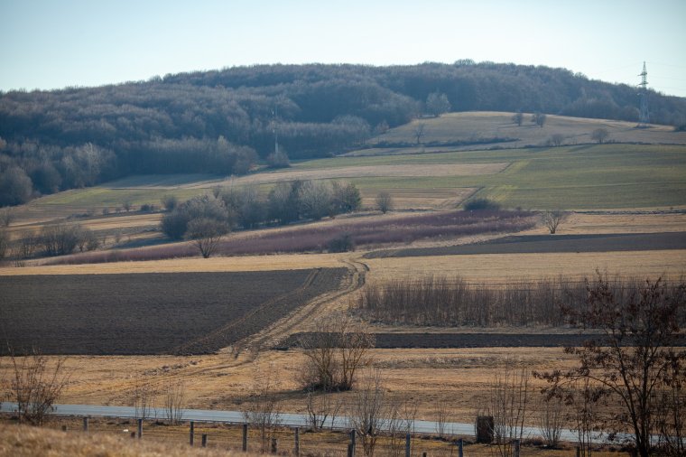 Tíz év alatt elszálltak a földárak – Mi lesz a kisgazdákkal Erdélyben?