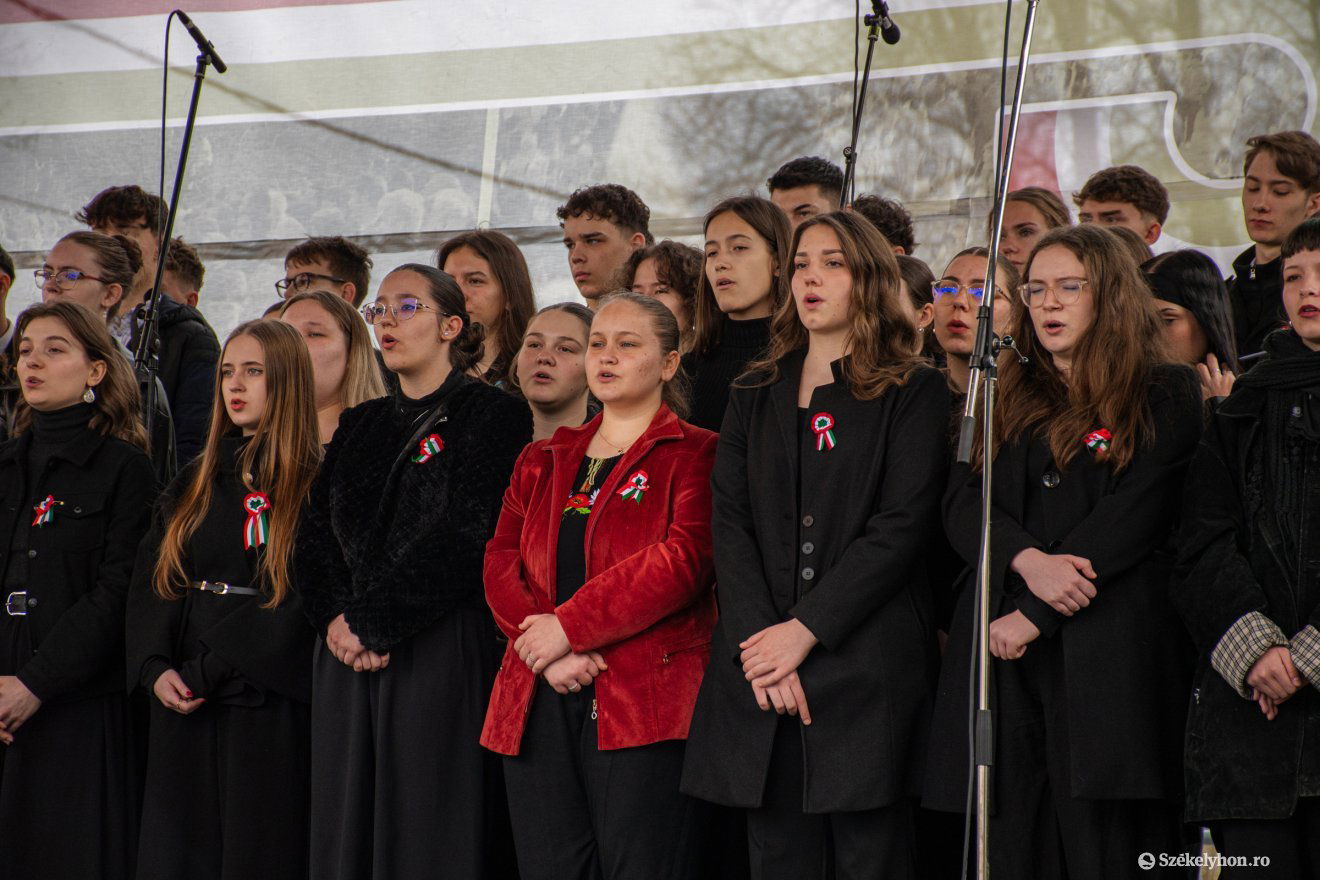 •  Fotó: László Ildikó