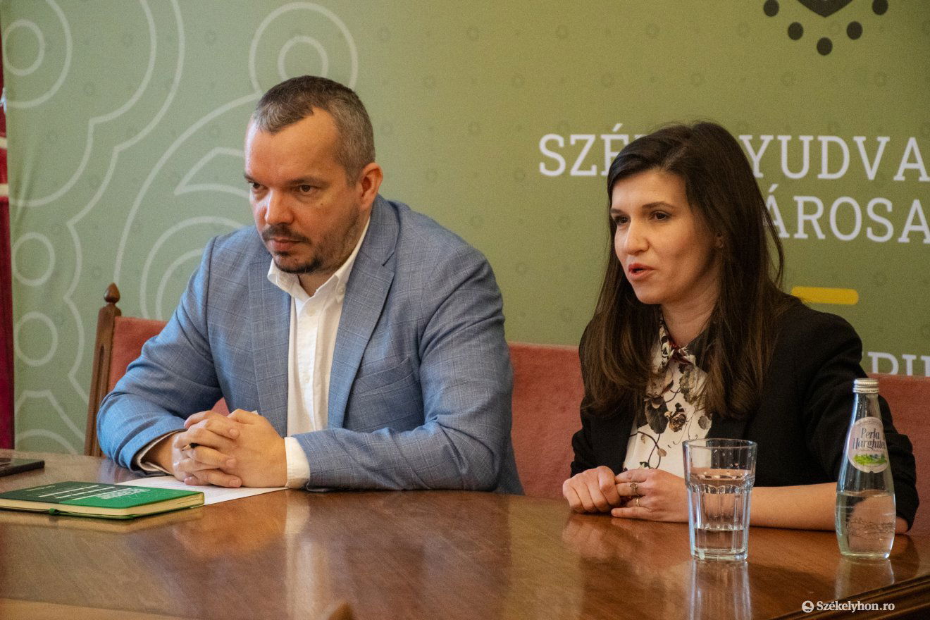 &bullet;  Fotó: László Ildikó