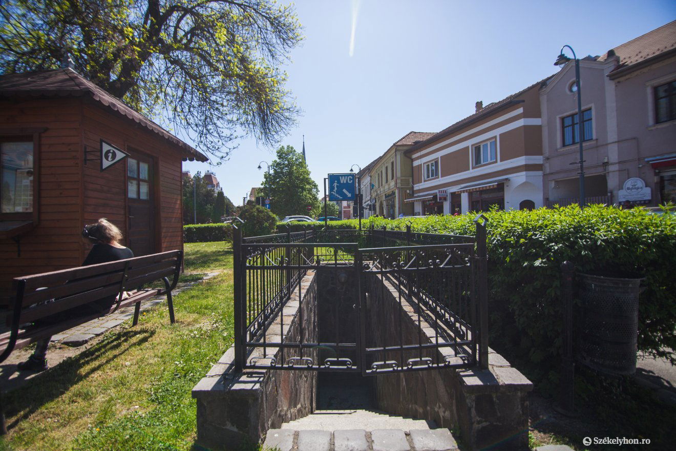 Meglehetősen rossz állapotban van a közvécé
