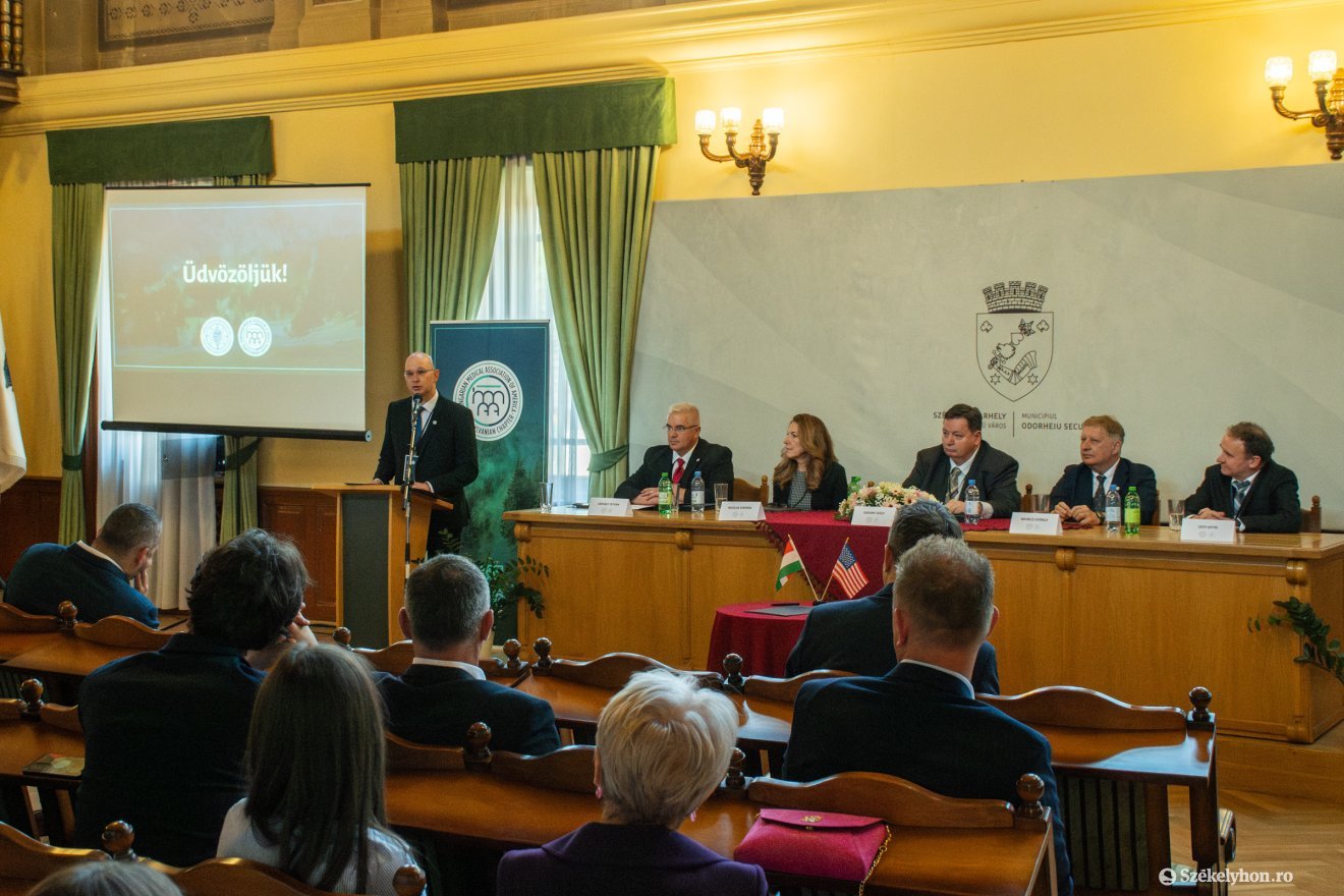 •  Fotó: László Ildikó