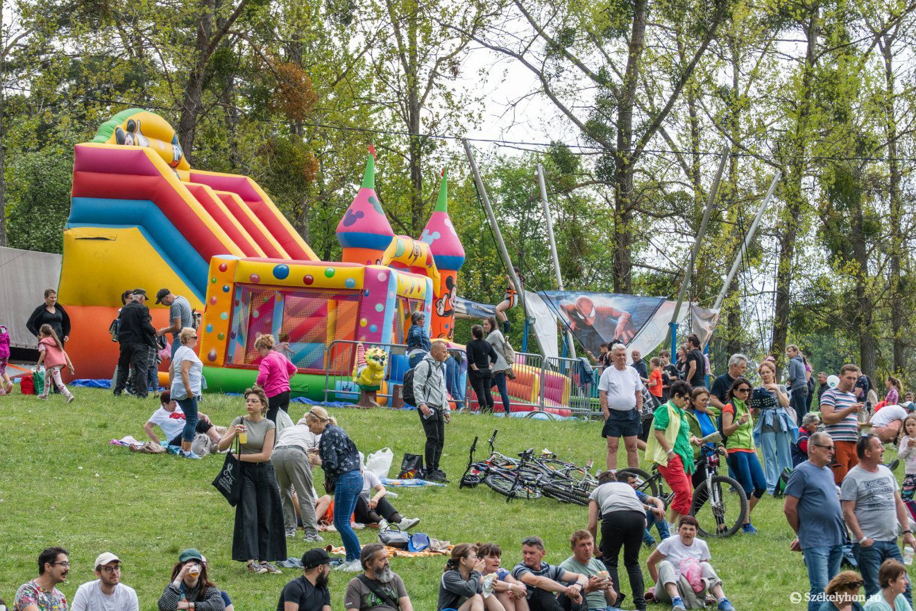 •  Fotó: László Ildikó