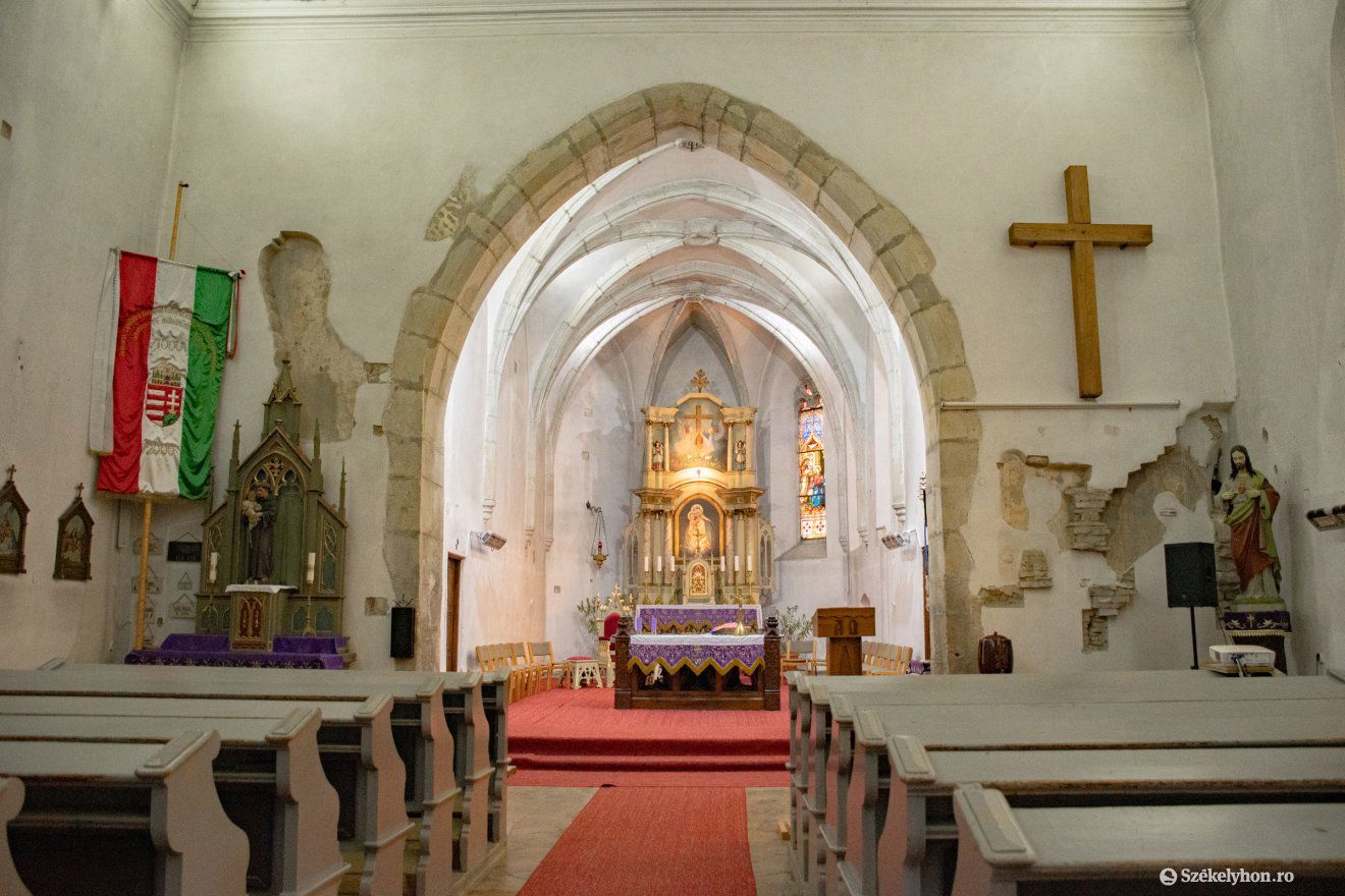 Templombelső napjainkban •  Fotó: László Ildikó