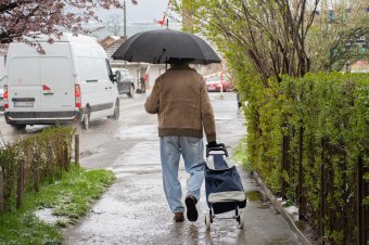 „Csendes járványként” terjed az elmagányosodás a középkorúak és idősek körében