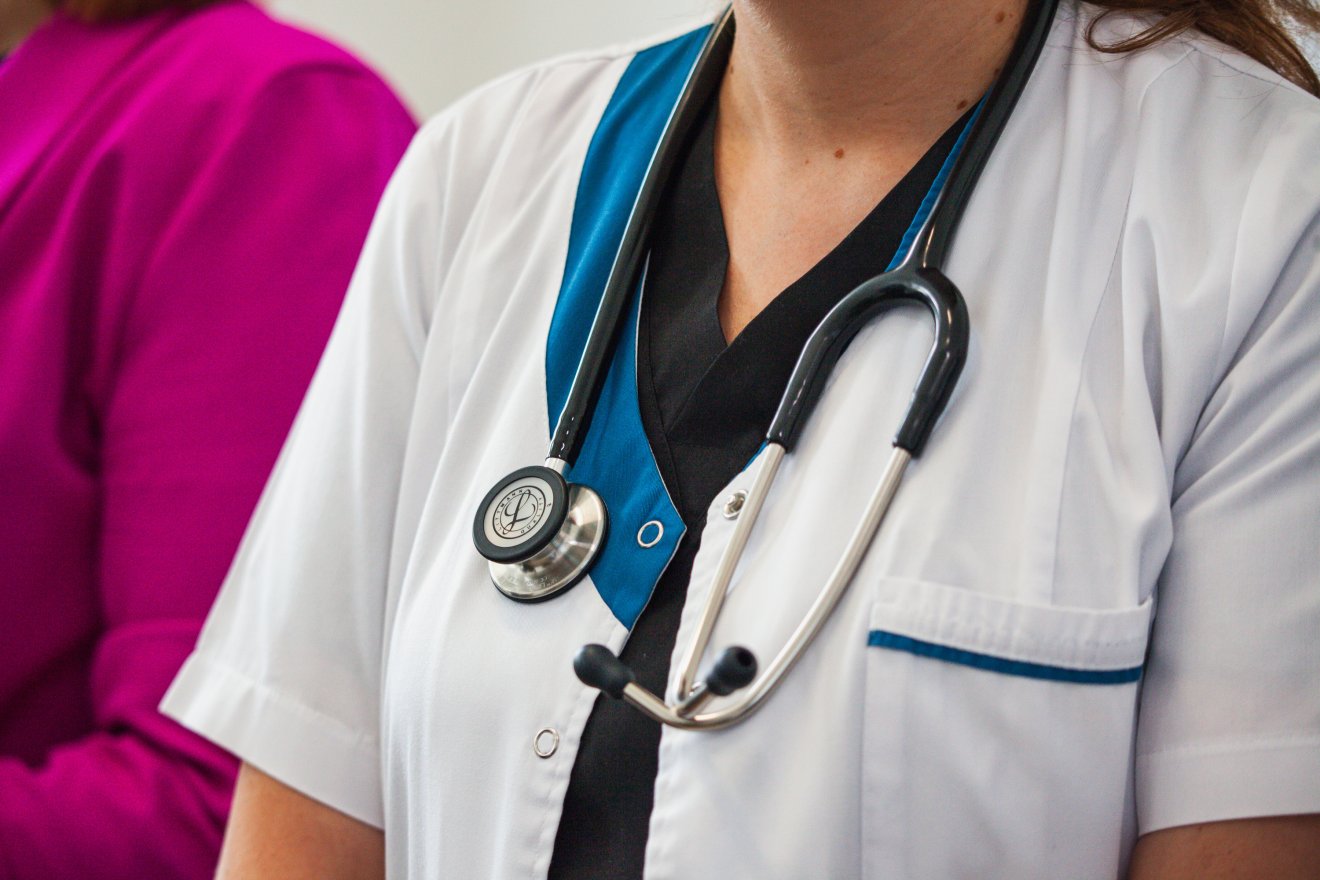 Az egészségügyi miniszter szerint nincs helye a 10 százalékos bércsökkentésnek