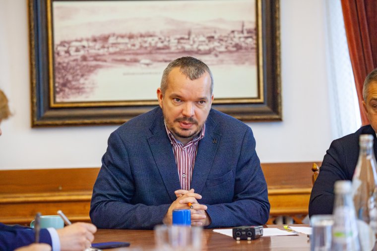 Székelyudvarhely polgármestere megnevezte a Tisza-kormánnyal való együttműködés alapelveit