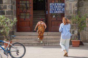 Emlékeztető: tilos az elnökjelöltek valamelyikének támogatására buzdító online tartalmak terjesztése