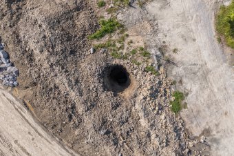 Hétfő reggeli jelentés: nincsenek új beomlások Parajdon, de a korábbiak növekedtek