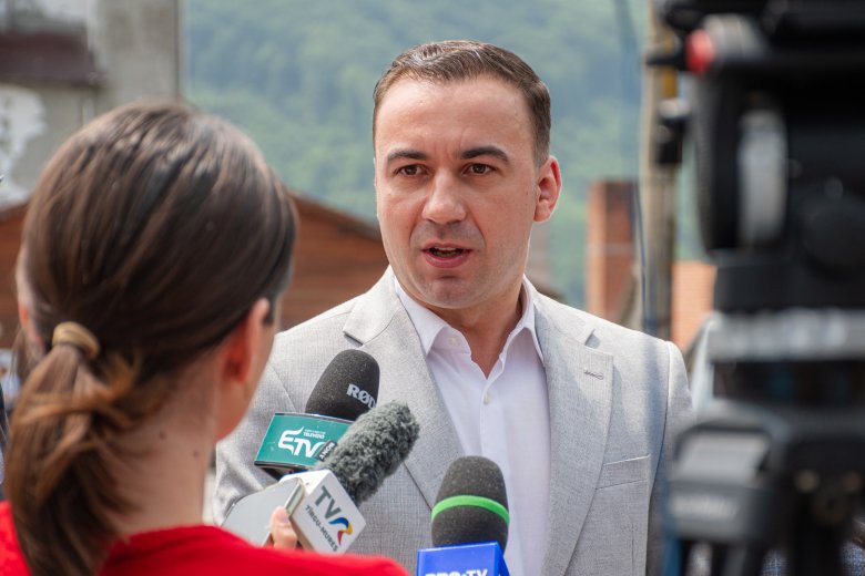 Cáfolja a hazaárulással vádolt exminiszter, hogy az amerikaiak akarták a Bolojan-kormány bukását