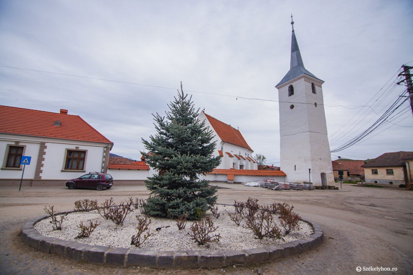 Kockakővel fogják burkolni a Templom teret