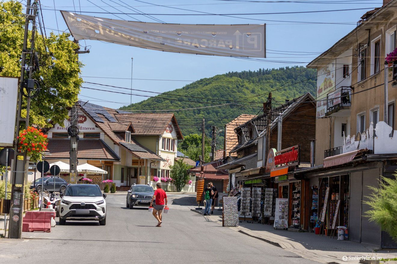 A szálláshelyek jó része bezárt, és azoknak is csak rövid távú terveik vannak, amelyek még nyitva tartanak