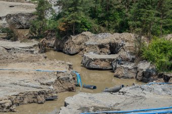 Parajdi sóbánya: újabb födémbeszakadások növelték a Korond-patak vizének sótartalmát