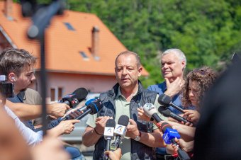 Parajd: a víz a mennyezetig ellepi a tárnákat, a régi bányánál elkerülhetetlen a beomlás