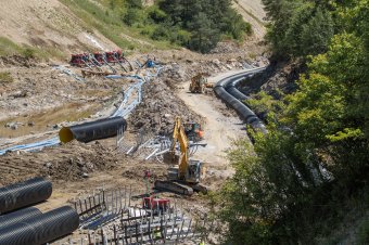 Gazdasági miniszter: 6000 lejjel emelték a Salrom igazgatójának fizetését a parajdi tragédia után