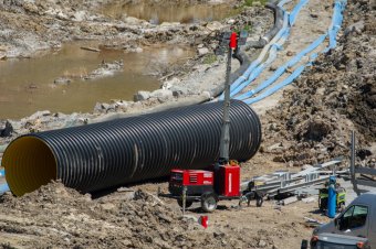 Salrom-igazgató Parajdon: a példátlan munkálatok nehézsége miatt késik a patakelterelés