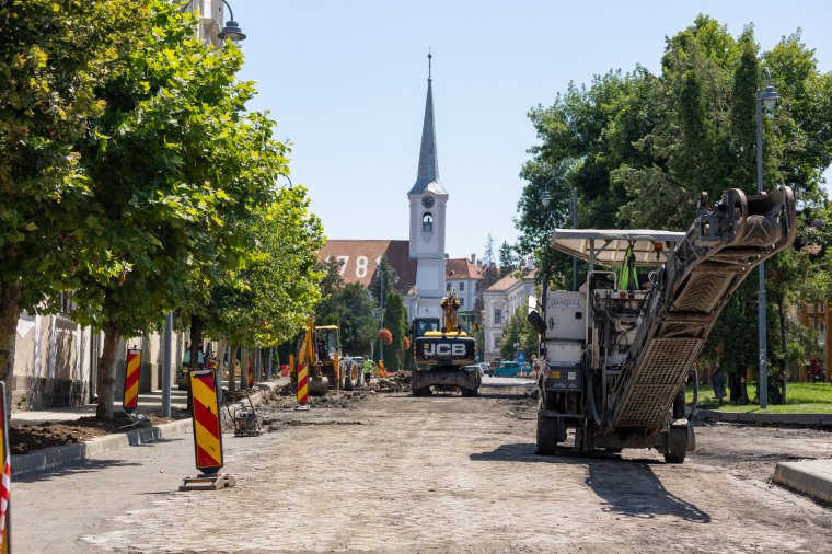 Aszfaltozás miatt keddtől nehéz lesz autóval közlekedni Székelyudvarhely központjában