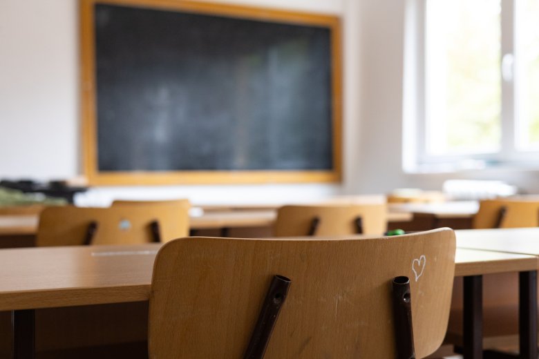 Az osztályok számának drasztikus csökkenésére figyelmeztetnek a szakszervezetek