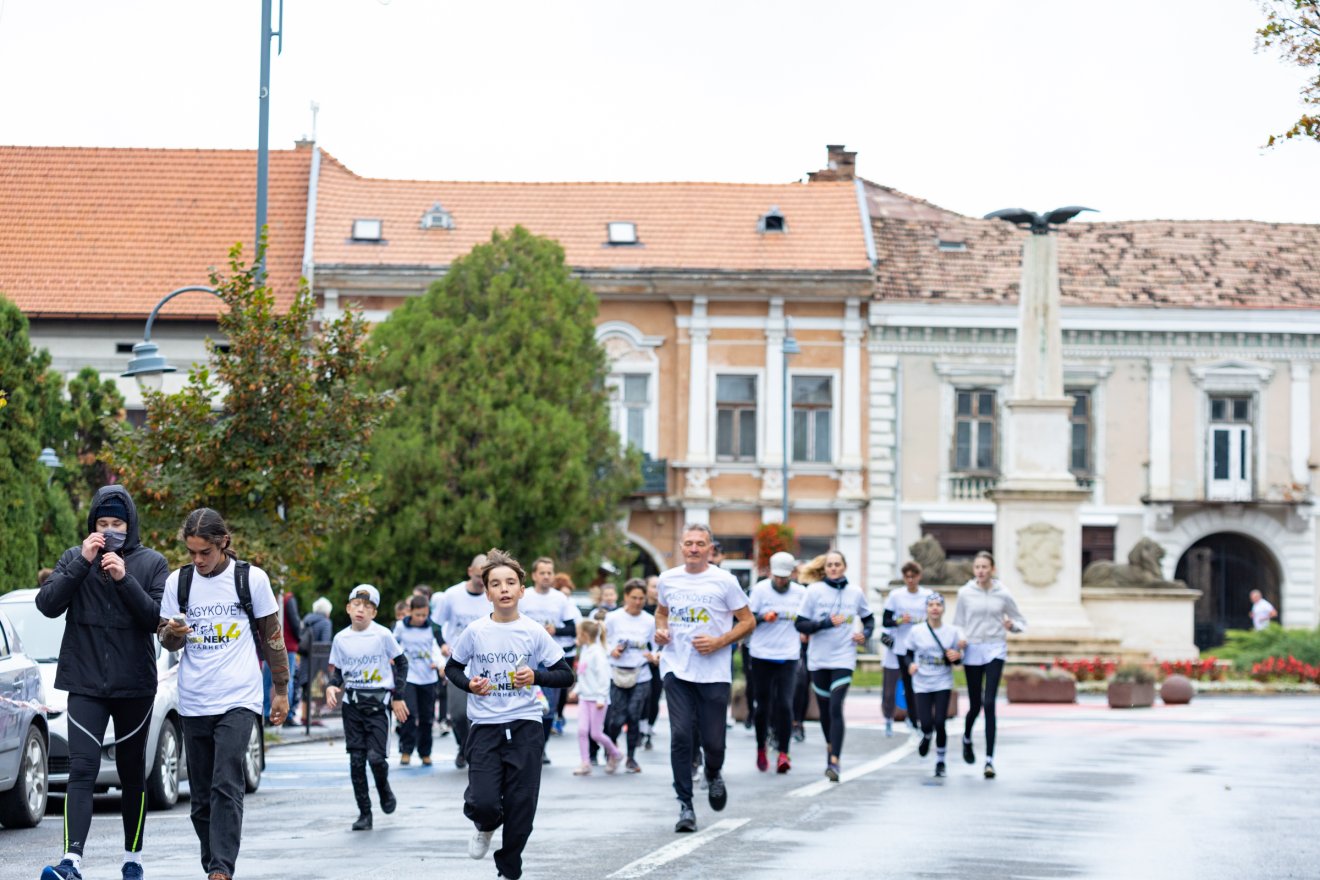 A legtöbben sétálva és futva vágtak neki a megmérettetésnek