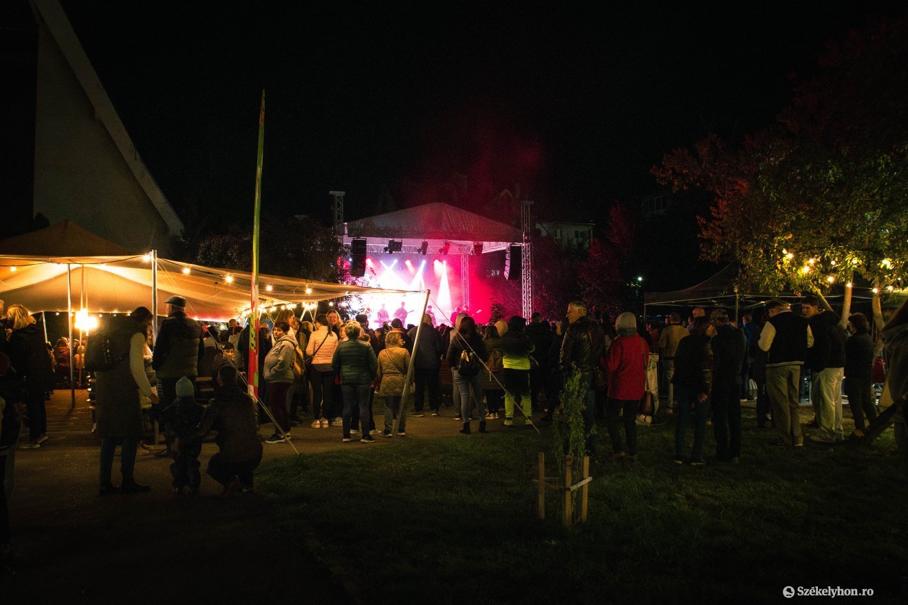 •  Fotó: László Ildikó