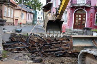 Megváltozik a forgalmi rend Székelyudvarhely központi részén