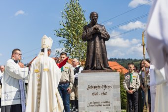Templomépítő papjuknak állítottak emléket a zetelakiak
