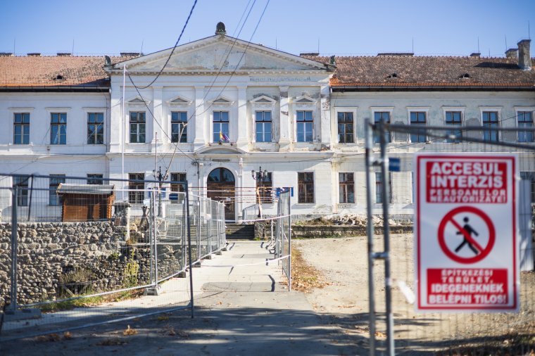 Jelentős összeg kell az életveszélyessé vált székelyudvarhelyi iskola felújításához