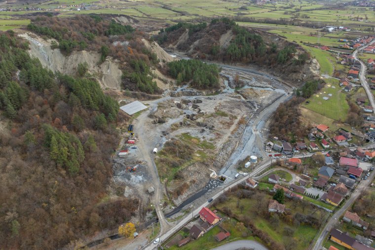 Többlépcsős árvízvédelmi rendszert építenek a Korond-patakon