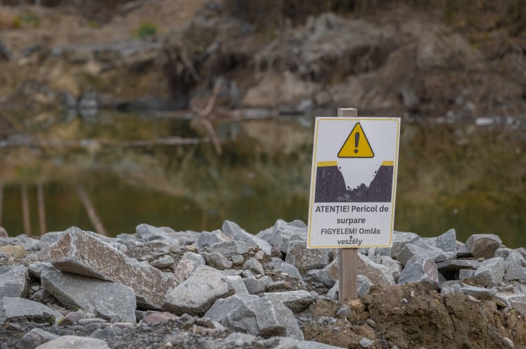 Eltelt egy újabb hónap, ismét meghosszabbították a vészhelyzetet Parajdon