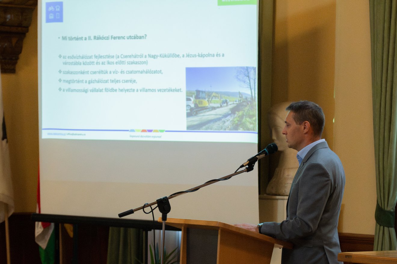 •  Fotó: László Ildikó