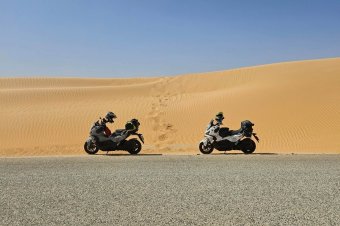 Kihívás teljesítve: két robogóval Nyugat-Szaharán át Dakarig