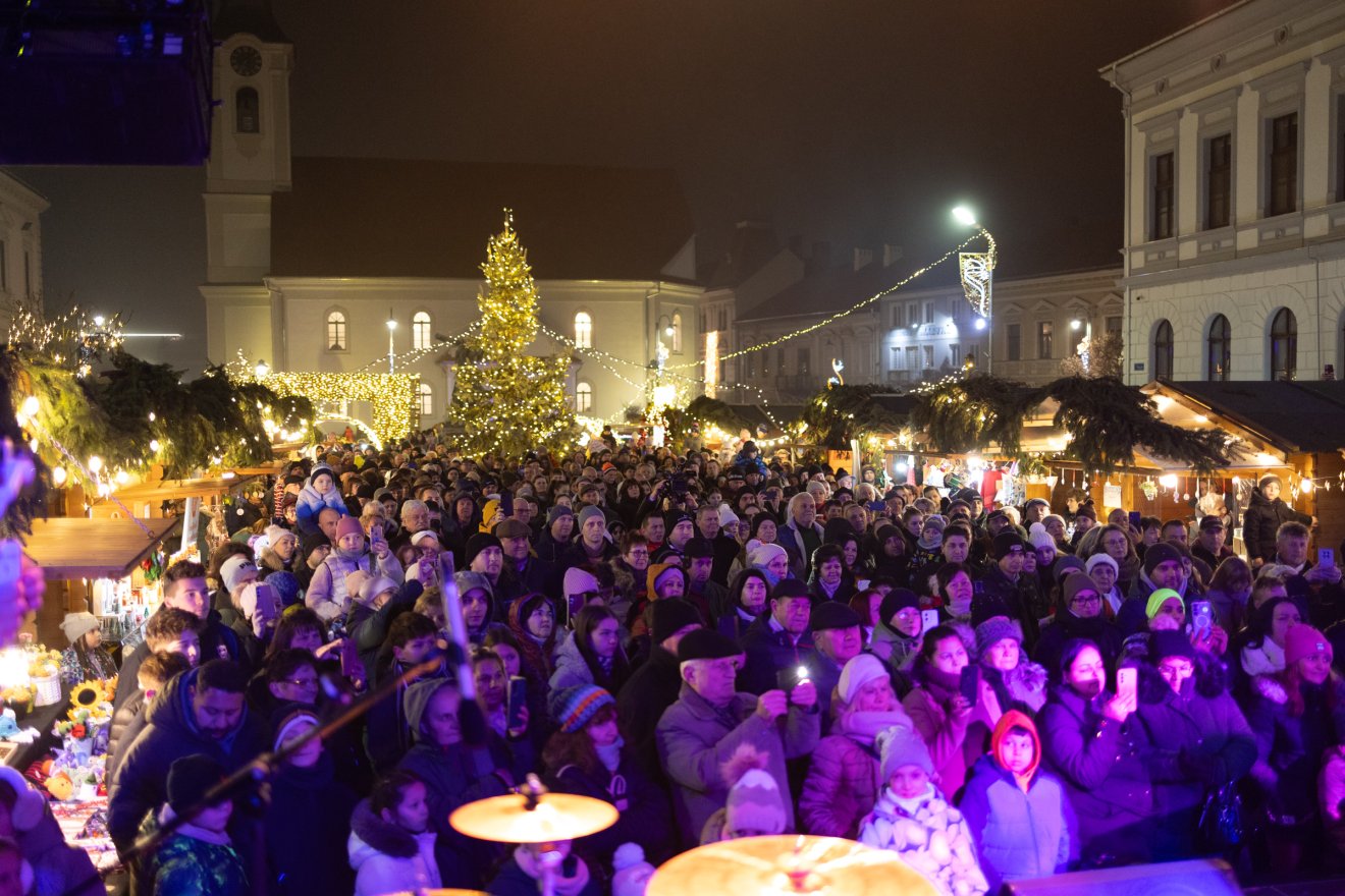 &bullet;  Fotó: Olti Angyalka