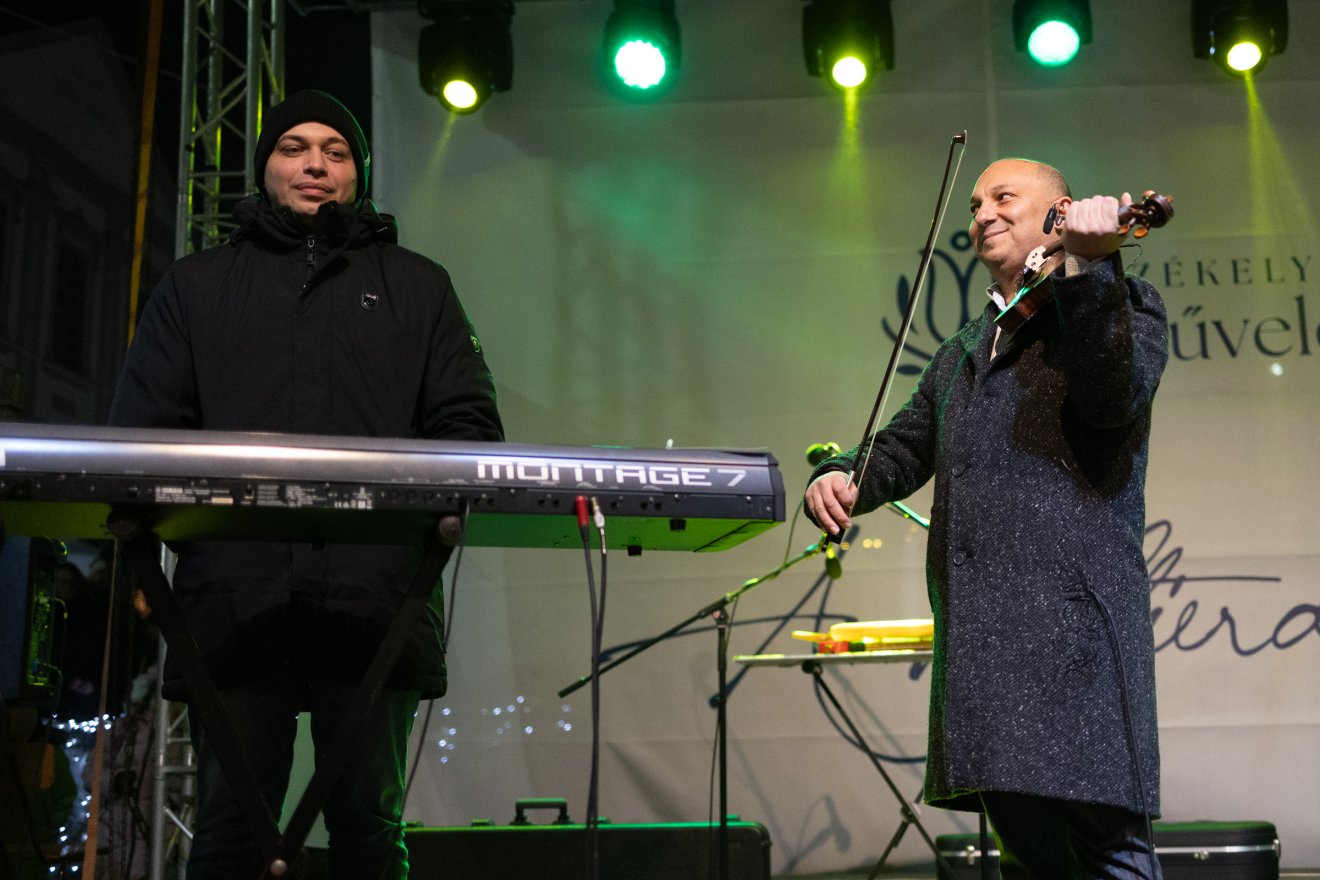 &bullet;  Fotó: Olti Angyalka