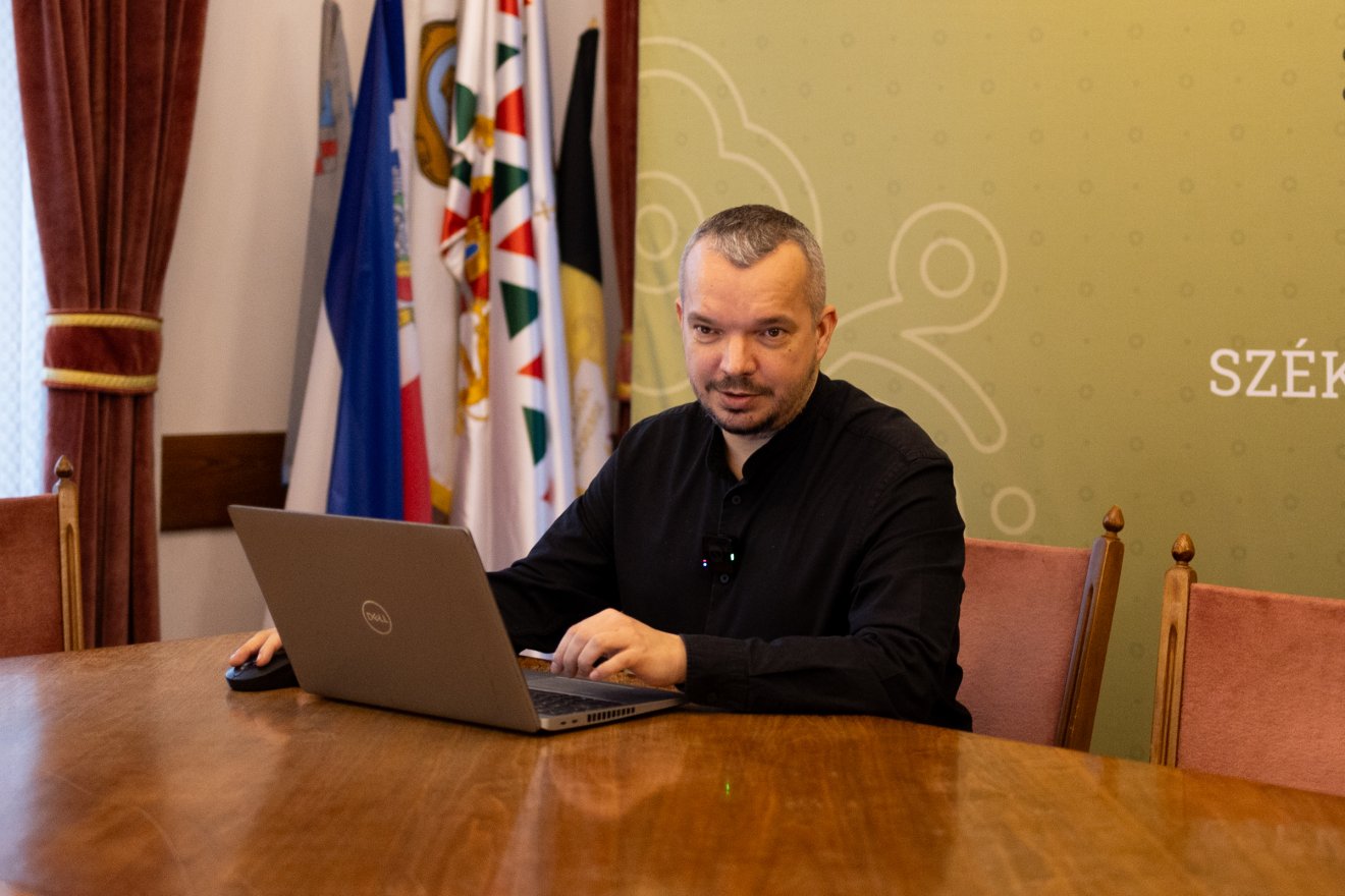 A polgármester szerint három elvesztegetett év maradt a Szejke-ügy után: elmaradt fejlesztések, hosszan elhúzódó jogvita és egy megbélyegzett cégnév • Fotó: Olti Angyalka