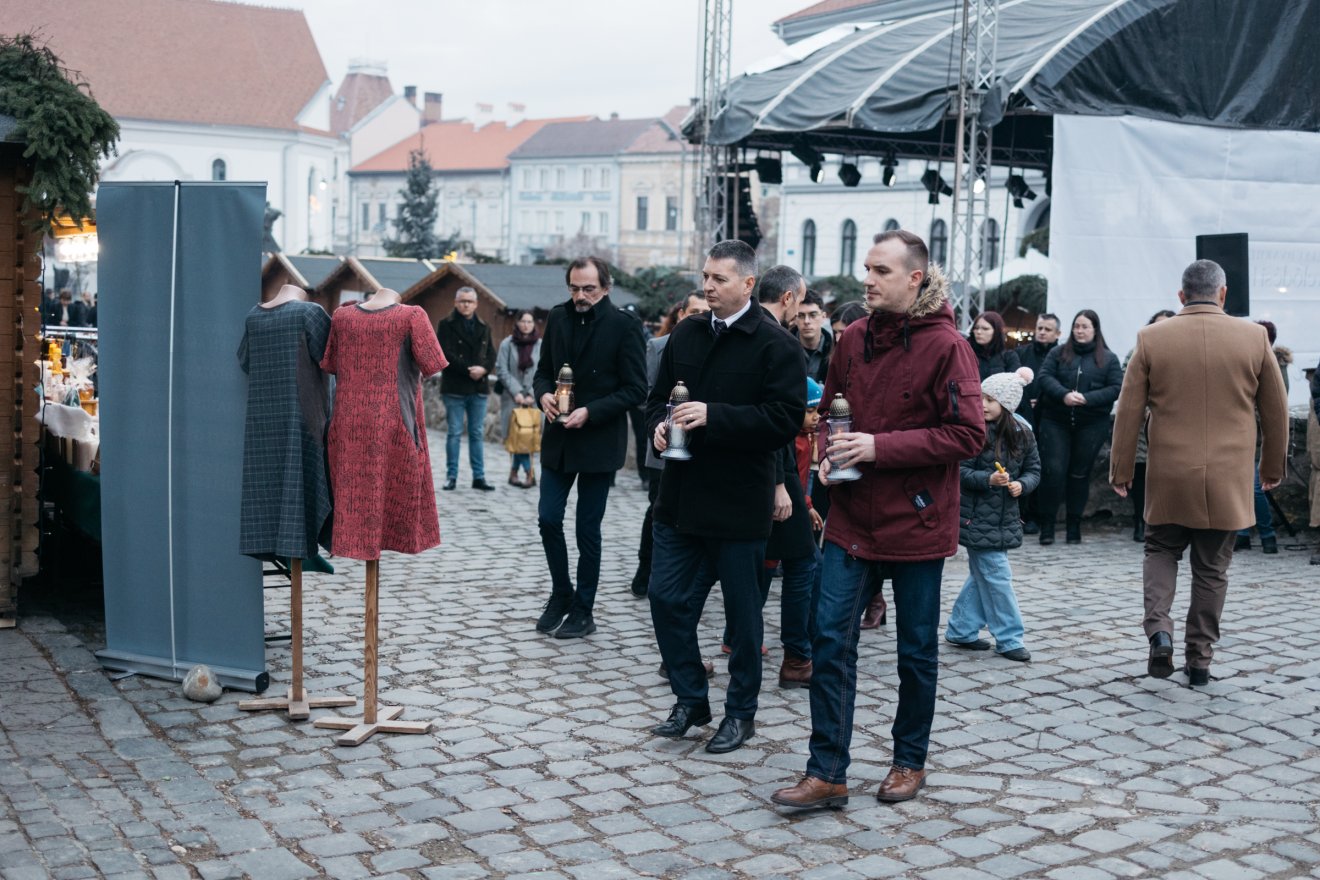 Szomorú emléknap: elcsendesült a Patkó, megszólaltak a harangok