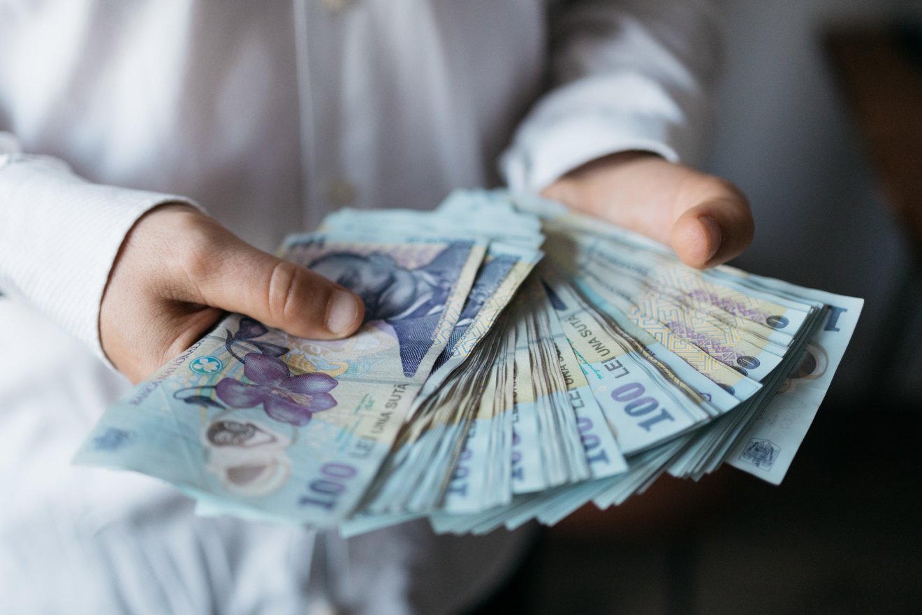 Leggyakrabban a 100 lejes bankjegyeket hamisítják Romániában
