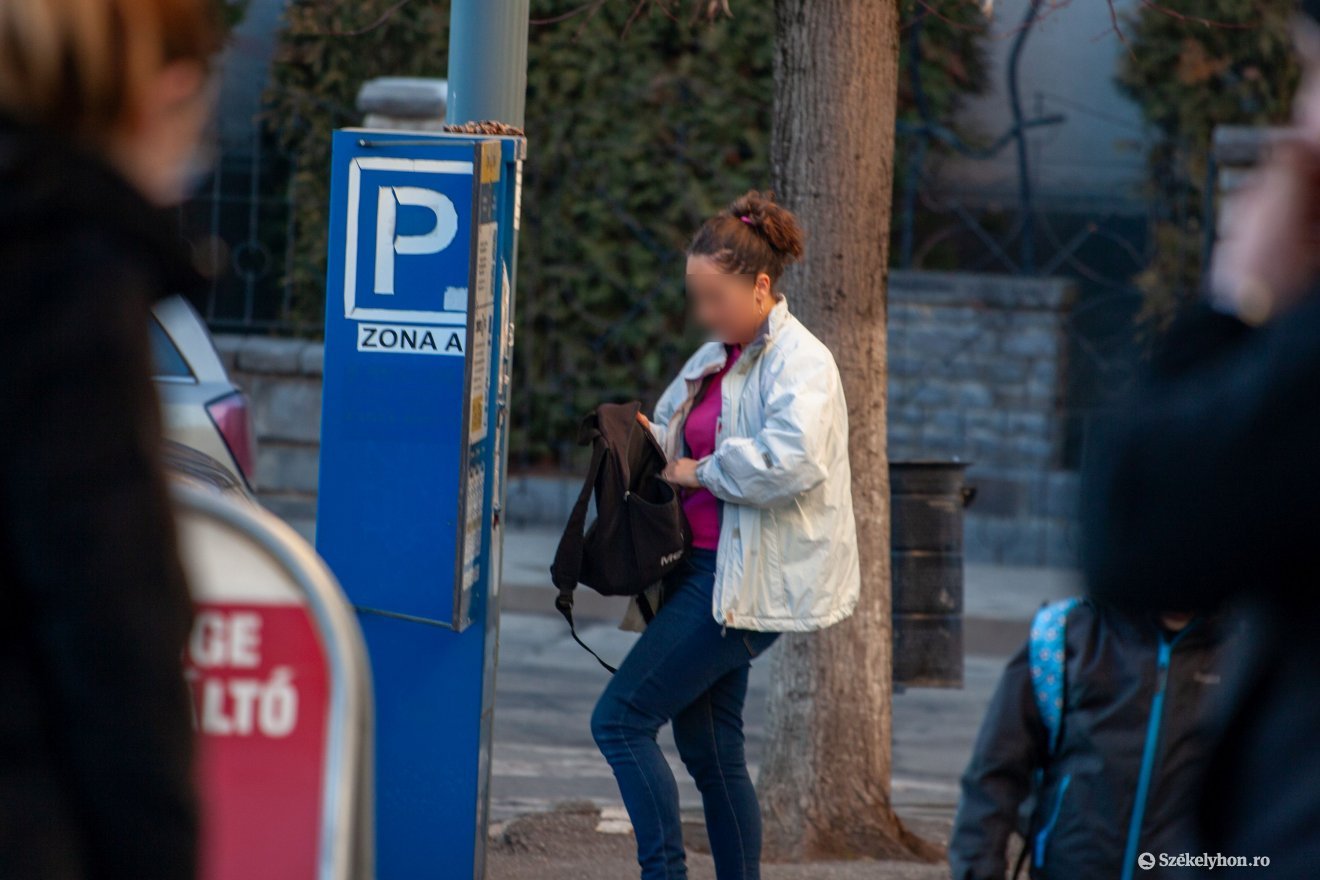 Többen vesznek parkolójegyet mint bérletet •  Fotó: Csató Andrea