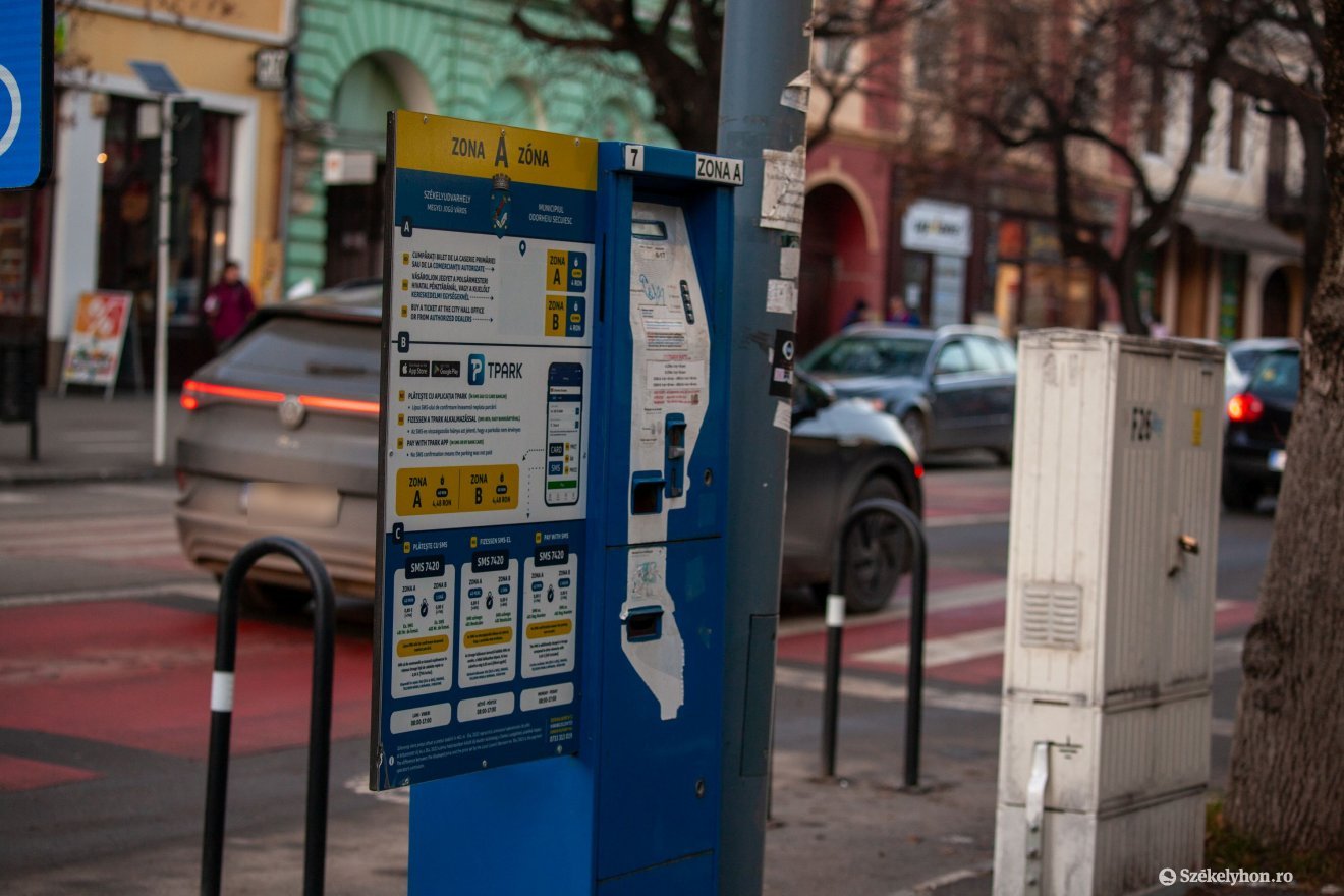 2023-ban reformálták a parkolást a városban •  Fotó: Csató Andrea