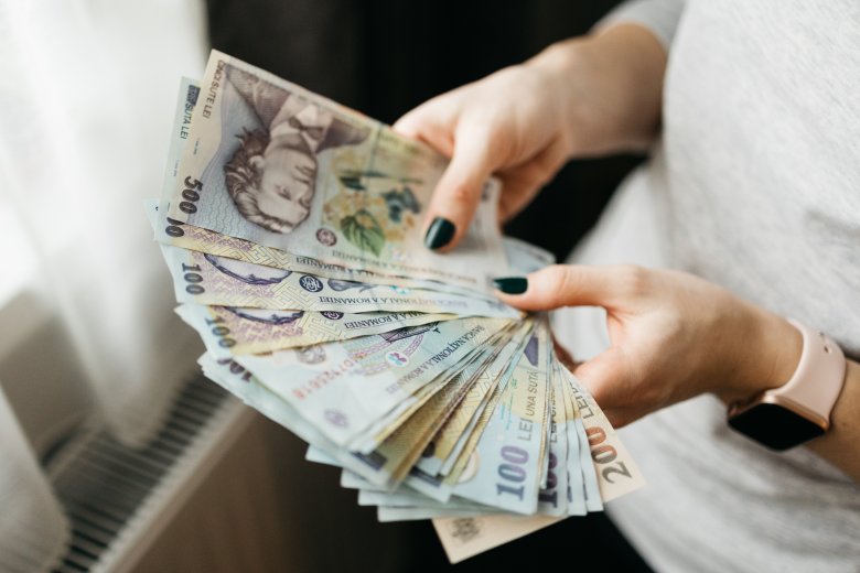 Milliók pártok támogatására, az AUR kapja a második legnagyobb összeget