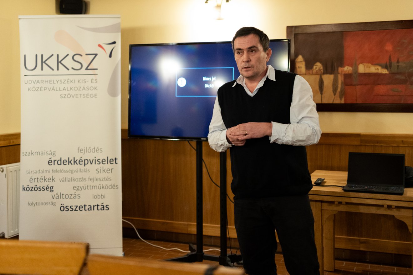 &bullet;  Fotó: Olti Angyalka