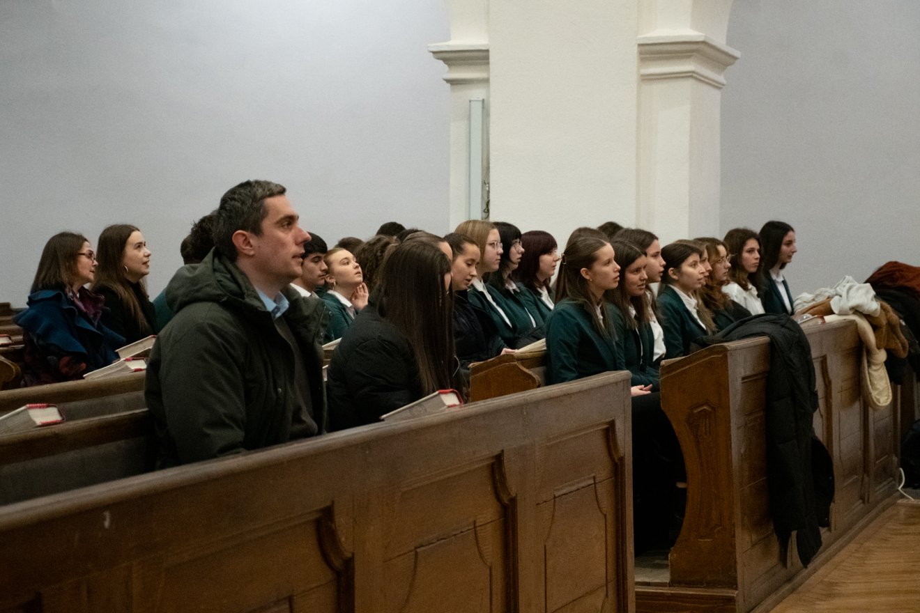 &bullet;  Fotó: László Ildikó