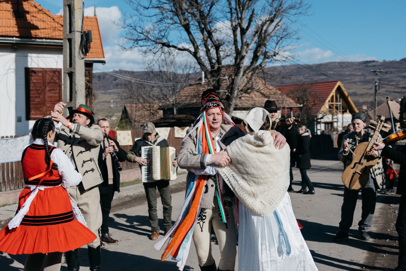 Tánccal, zenével köszönték meg a szentegyháziak a bőséges vendéglátást &bullet;  Fotó: Olti Angyalka