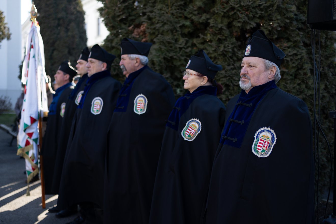 &bullet;  Fotó: Olti Angyalka