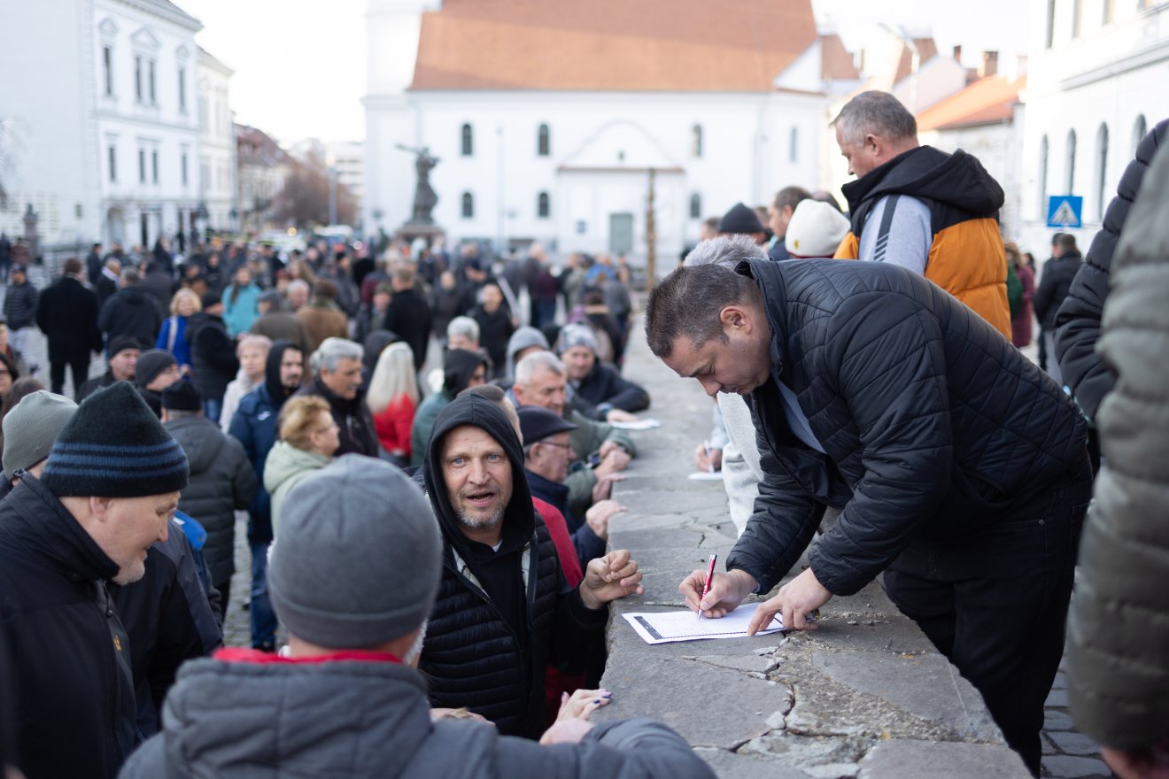 &bullet;  Fotó: Olti Angyalka