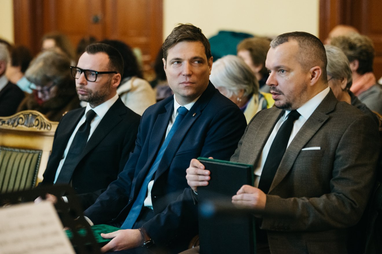 &bullet;  Fotó: Olti Angyalka