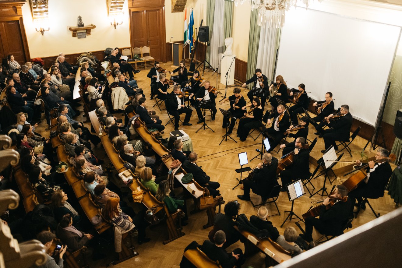 &bullet;  Fotó: Olti Angyalka