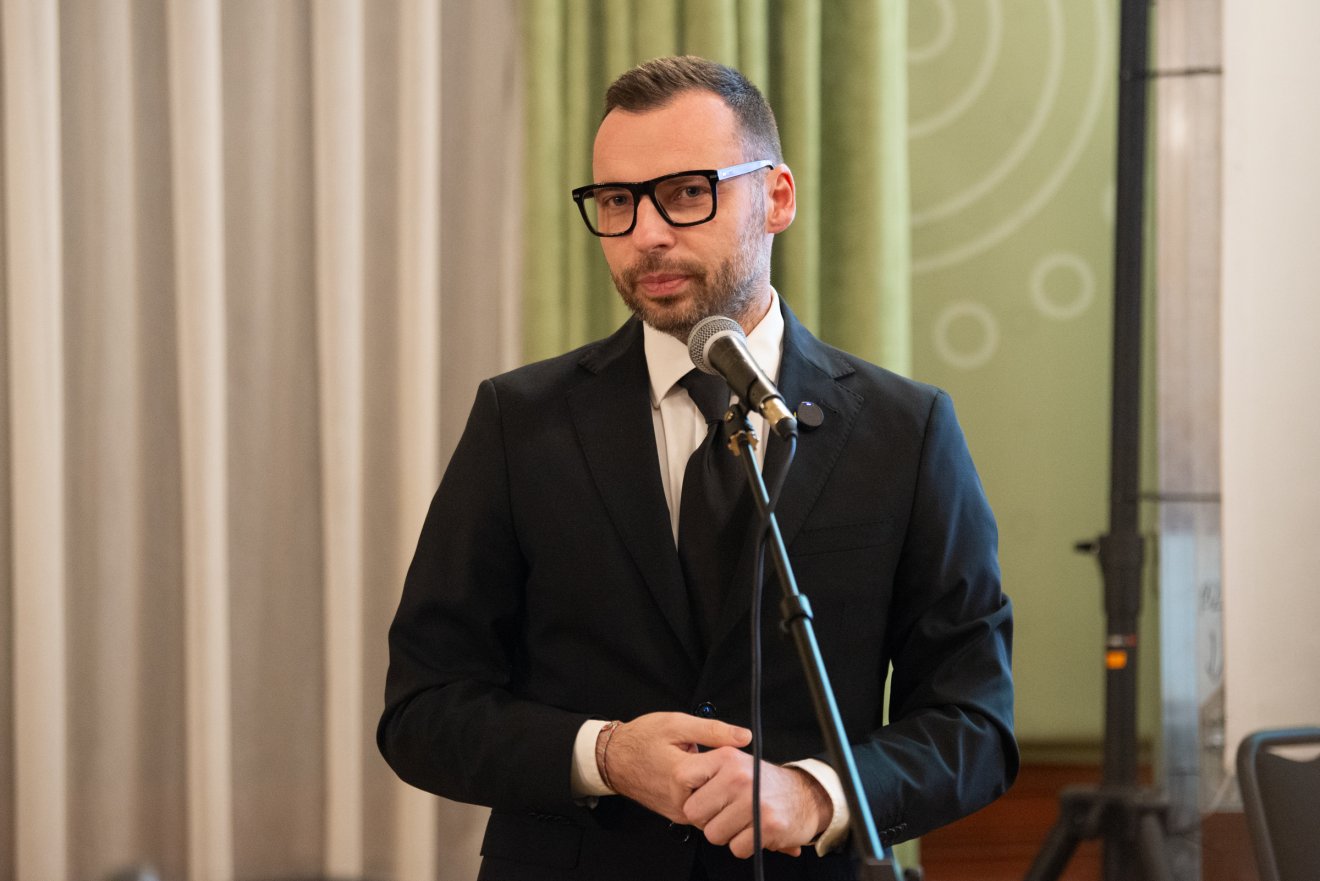 &bullet;  Fotó: Olti Angyalka